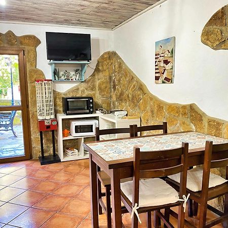 Hospedaje Javier - AlojateIsla Plana Dış mekan fotoğraf